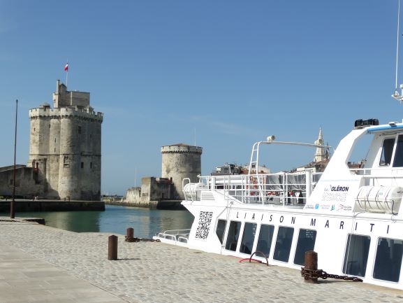 Copyright B Chanet CRTNA Tours de La Rochelle 12181