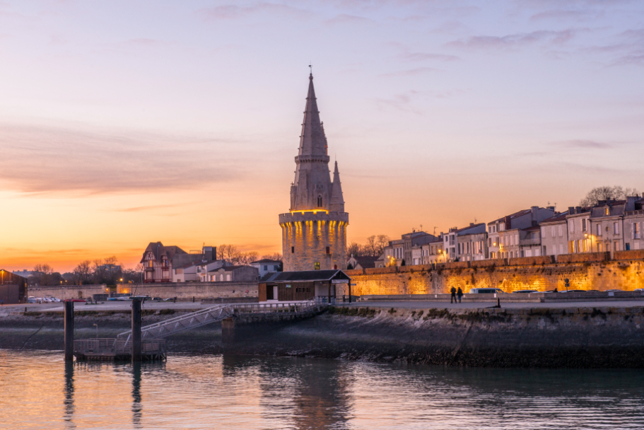 Photo – Enjoy an unforgettable summer at the Hôtel Saint-Nicolas, a 4-star hotel in La Rochelle 6 Hotel La Rochelle 4 stars destination Charente-Maritime 5 6 Hotel La Rochelle, 4-star hotel in Charente-Maritime 5