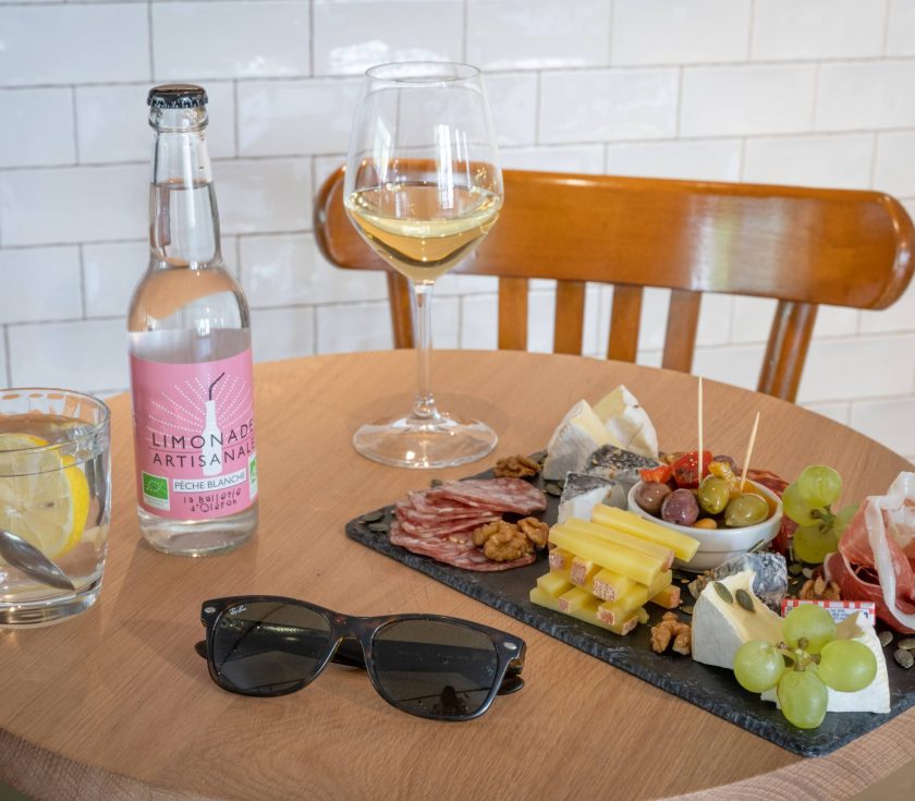 planche de charcuterie et fromage - hotel restaurant la rochelle